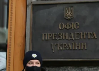 Глава украинского Совбеза назвал слишком сложным для страны создание ядерного оружия