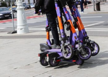 В Подмосковье стартовала подготовка к сезону самокатов и велосипедов
