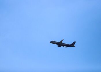 Прокуратура держит на контроле отмену рейса из Тбилиси в Жуковский