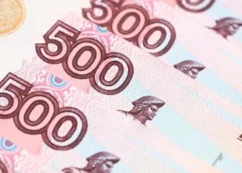 Зарплаты в России могут начать индексировать по новым жестким правилам: что это изменит для всех?