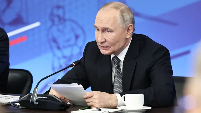 Владимир Путин на Совете при президенте РФ по развитию физической культуры и спорта