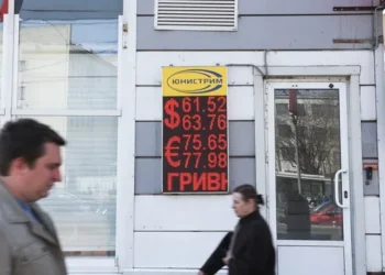 Рубль поймал волну оптимизма и сделал неожиданный подарок покупателям