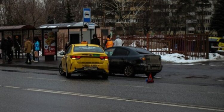 Автоэксперт заявил, что нельзя оценивать автошколы по числу ДТП выпускников